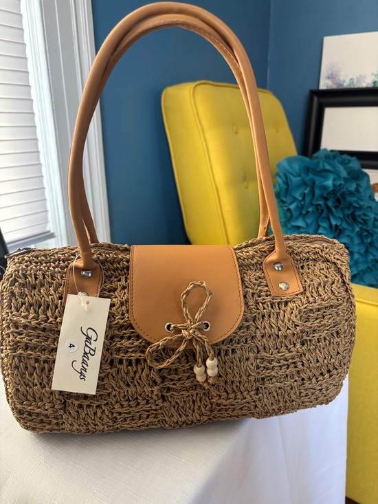 Handbags - Tan Woven Straw Shoulder Bag